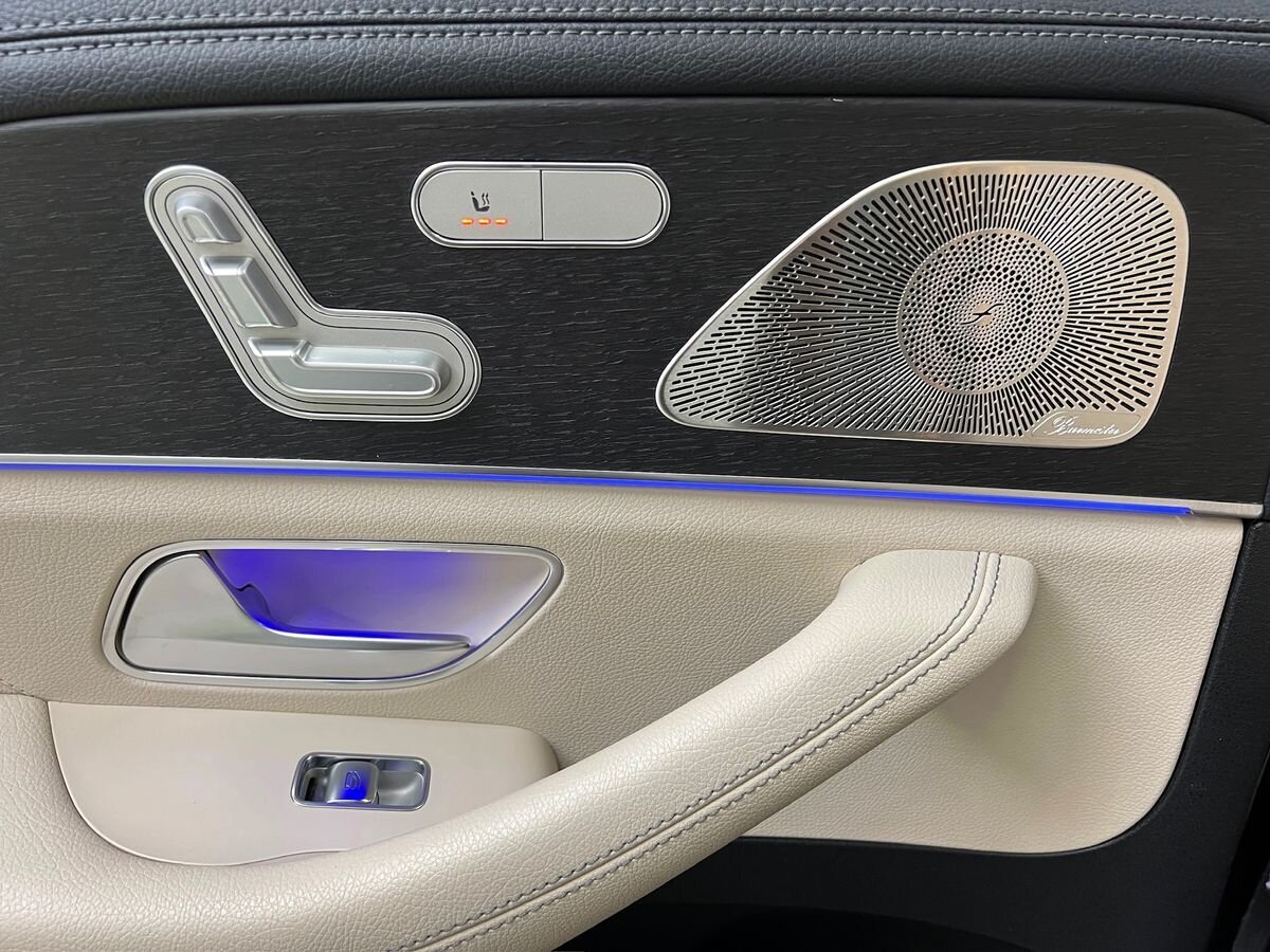 Mercedes-Benz GLS SUV / Terénní 4,0 l 360 kw