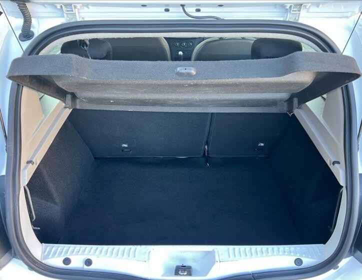 Dacia Sandero Hatchback 1,1 l 55 kw