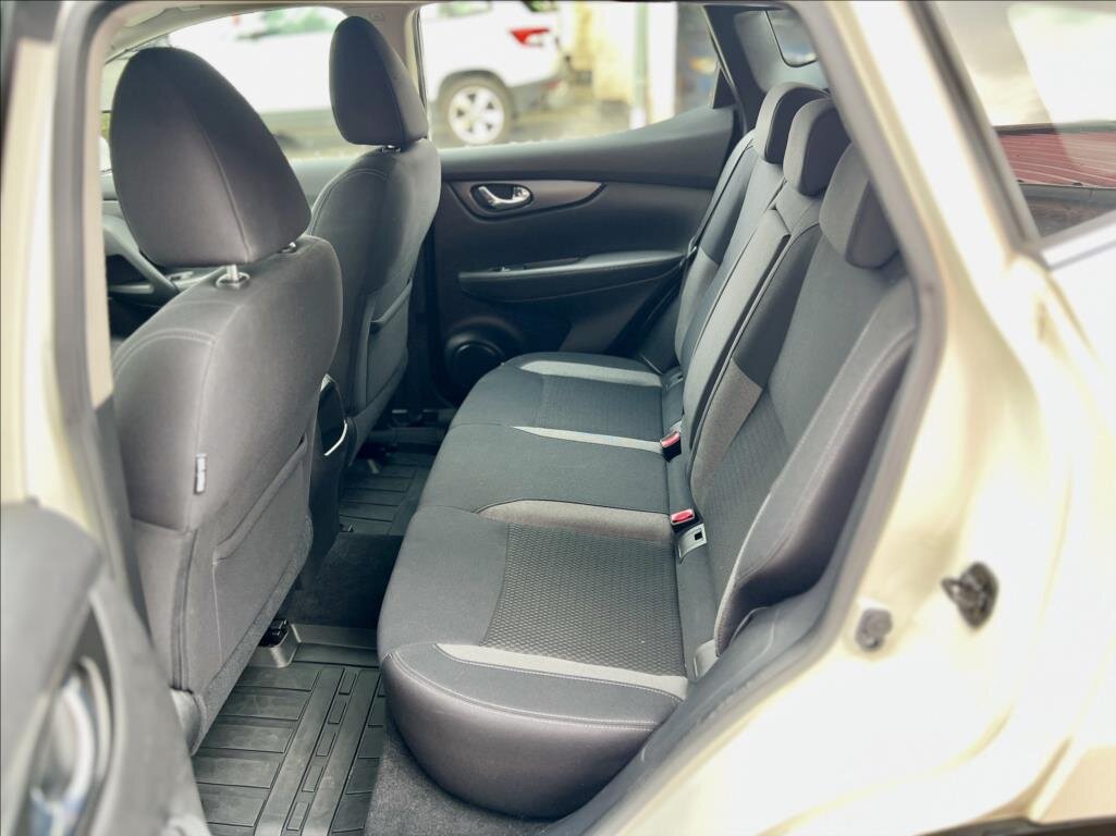 Nissan Qashqai SUV / Terénní 1,5 l 85 kw