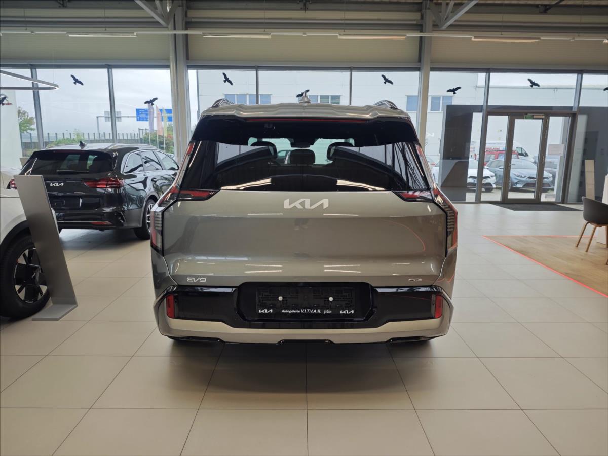 KIA EV9