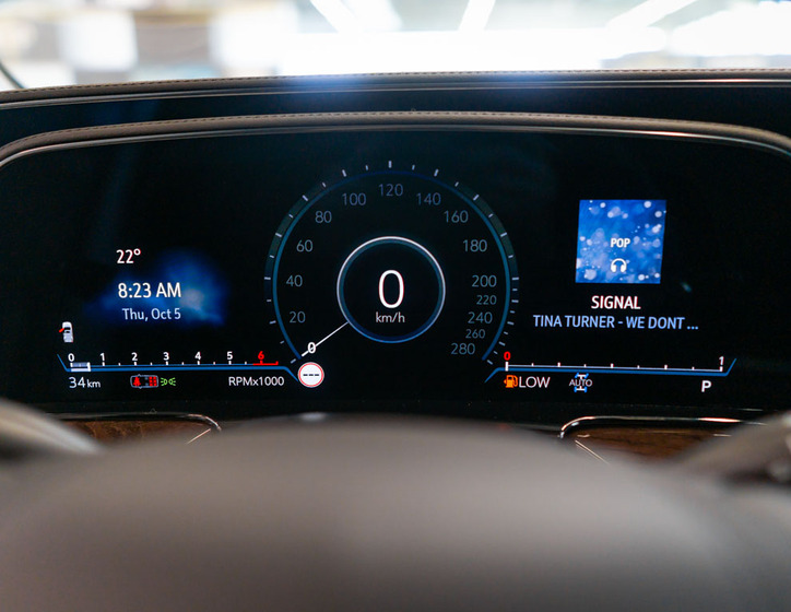 Cadillac Escalade 27