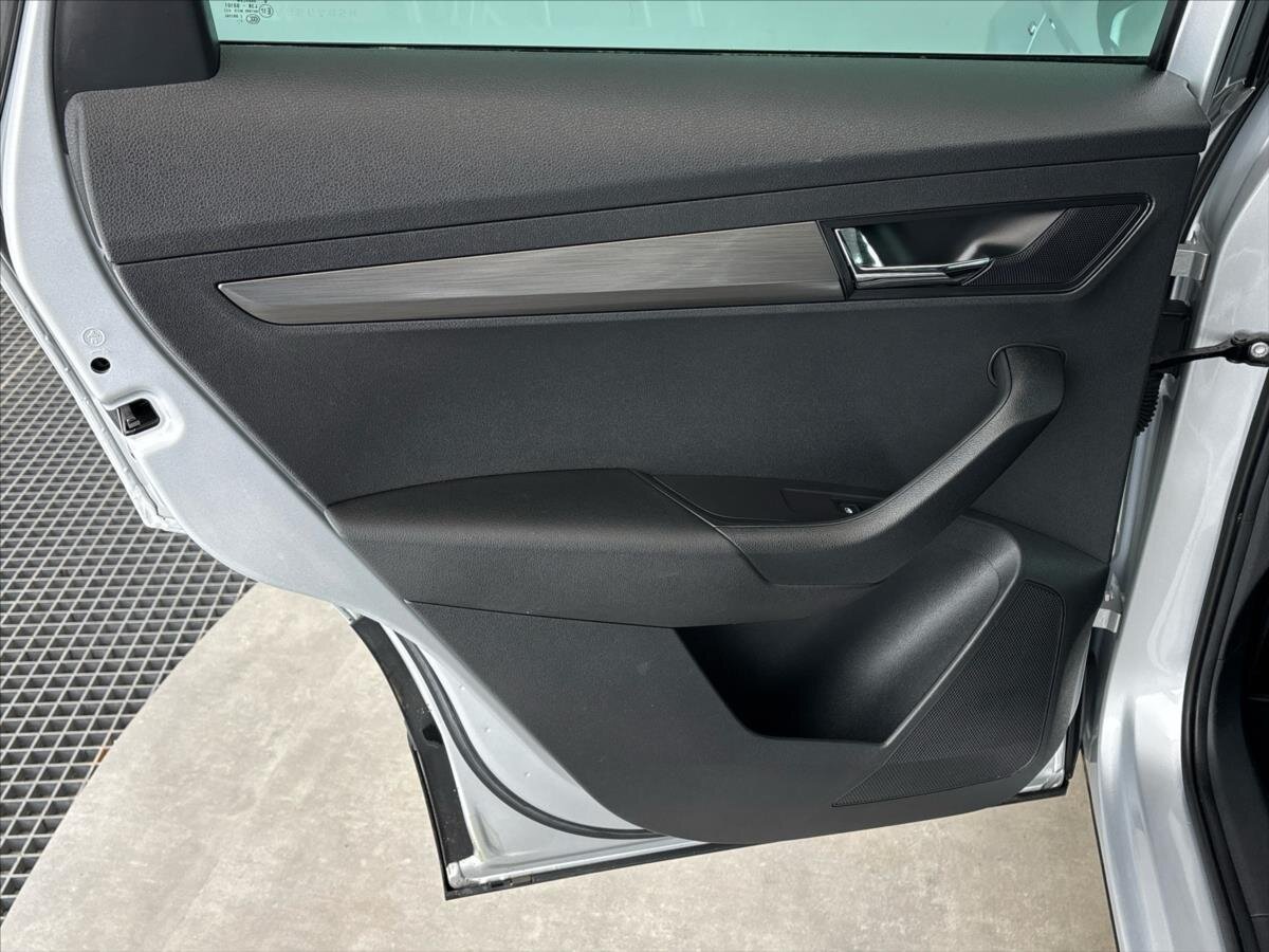 Škoda Karoq SUV / Terénní 1,5 l 110 kw