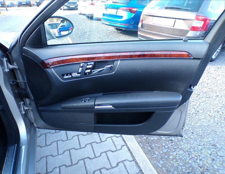 Mercedes-Benz Třídy S Sedan / Limuzína 3,0 l 173 kw