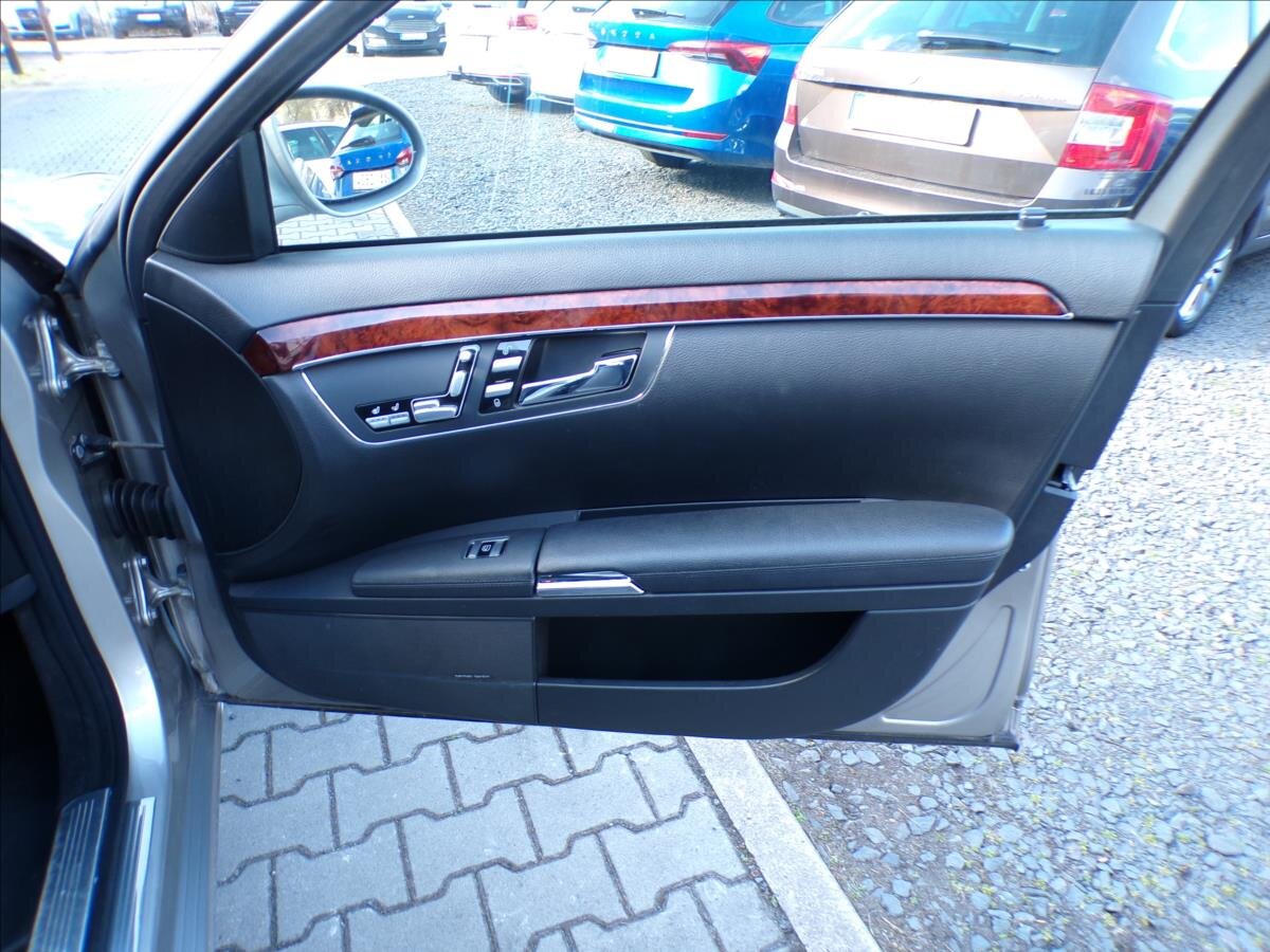 Mercedes-Benz Třídy S Sedan / Limuzína 3,0 l 173 kw