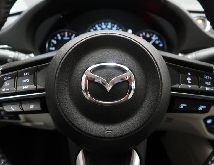 Mazda 6 Sedan / Limuzína 2,5 l 143 kw