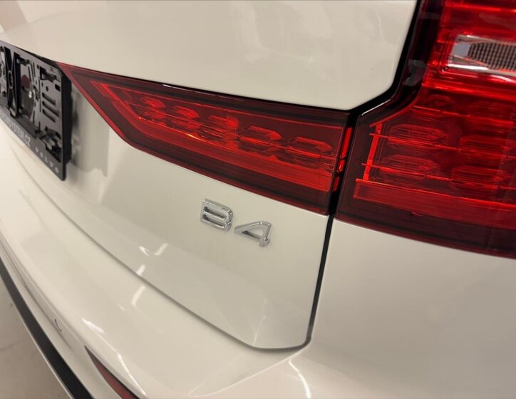 Volvo V60 Kombi 2,0 l 145 kw