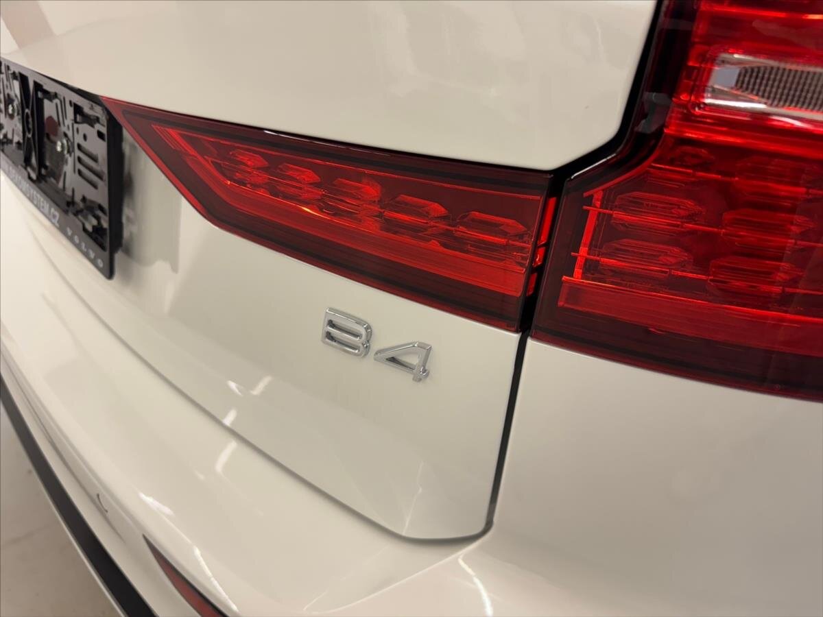 Volvo V60 Kombi 2,0 l 145 kw