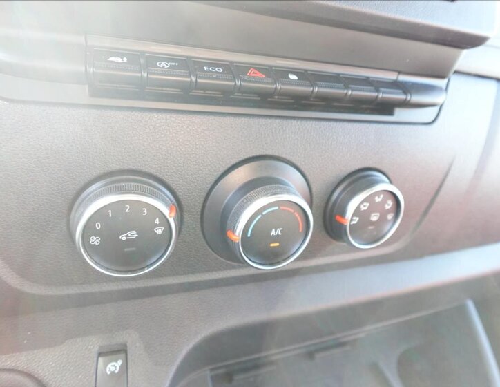 Renault Master Valník 2,3 l 120 kw