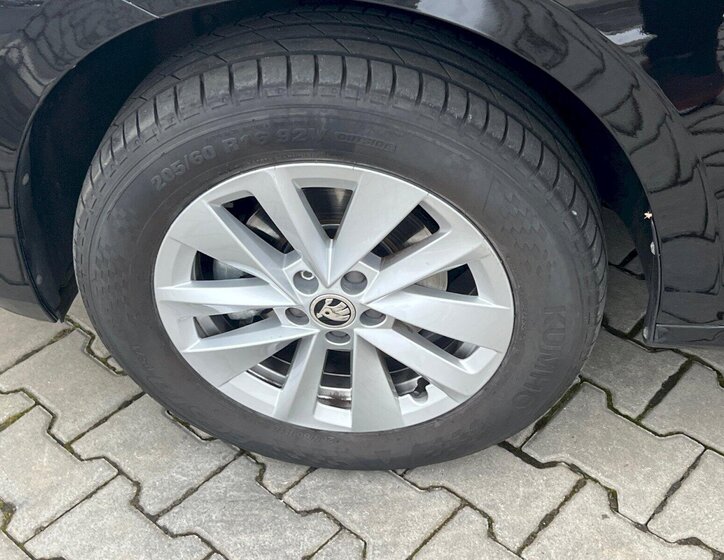 Škoda Kamiq Hatchback 1,0 l 85 kw