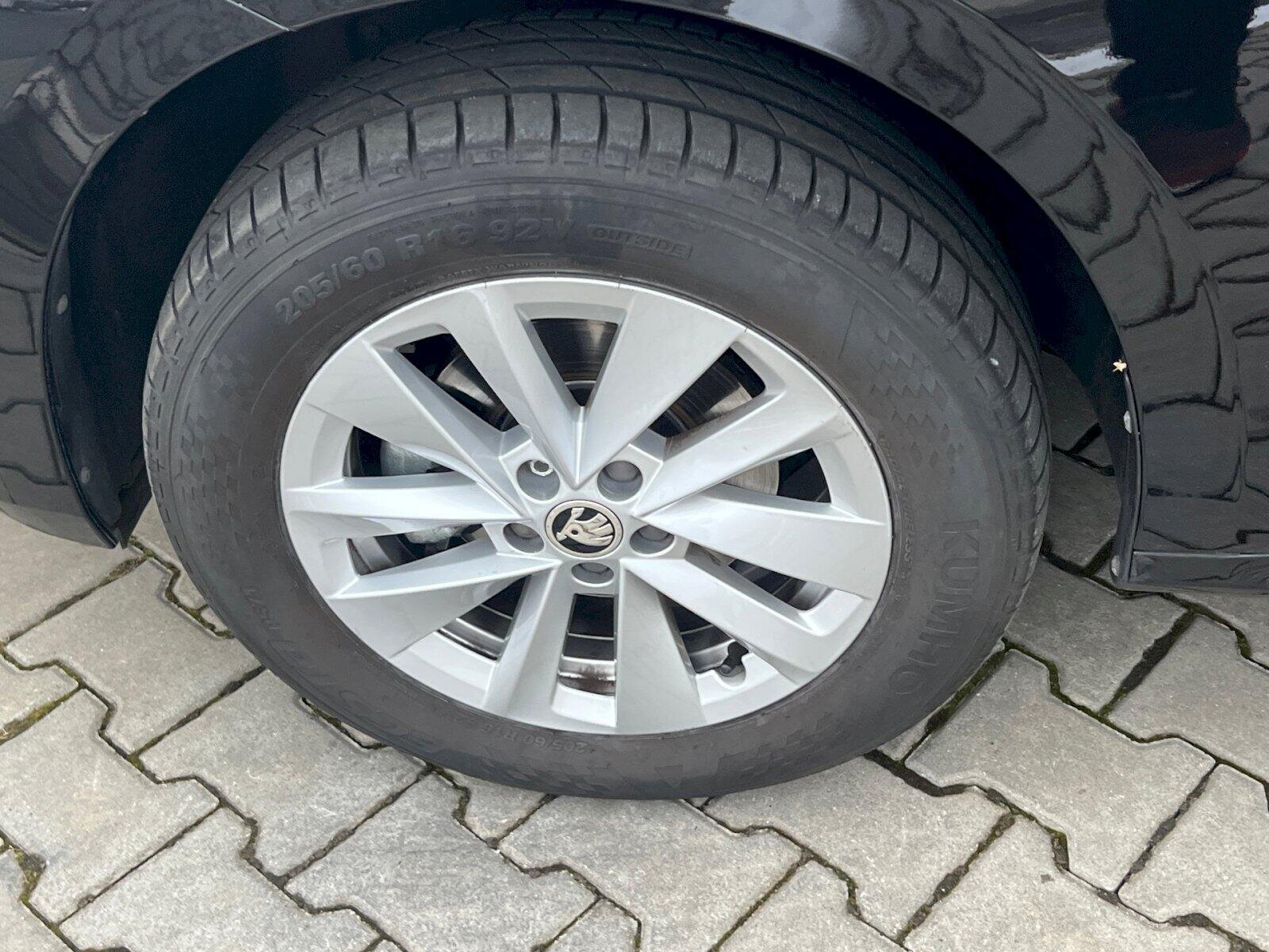 Škoda Kamiq Hatchback 1,0 l 85 kw