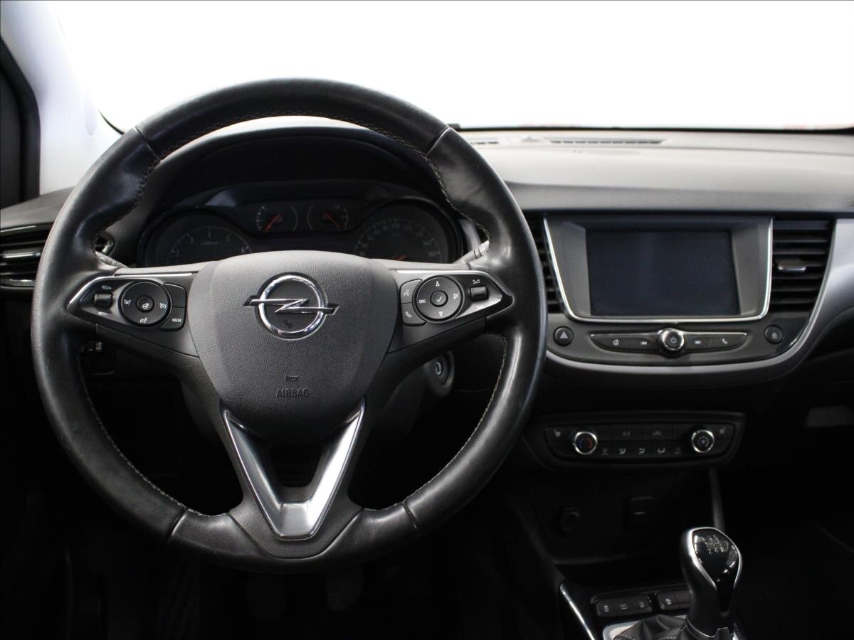 Opel Crossland X SUV 1,2 l 61 kw