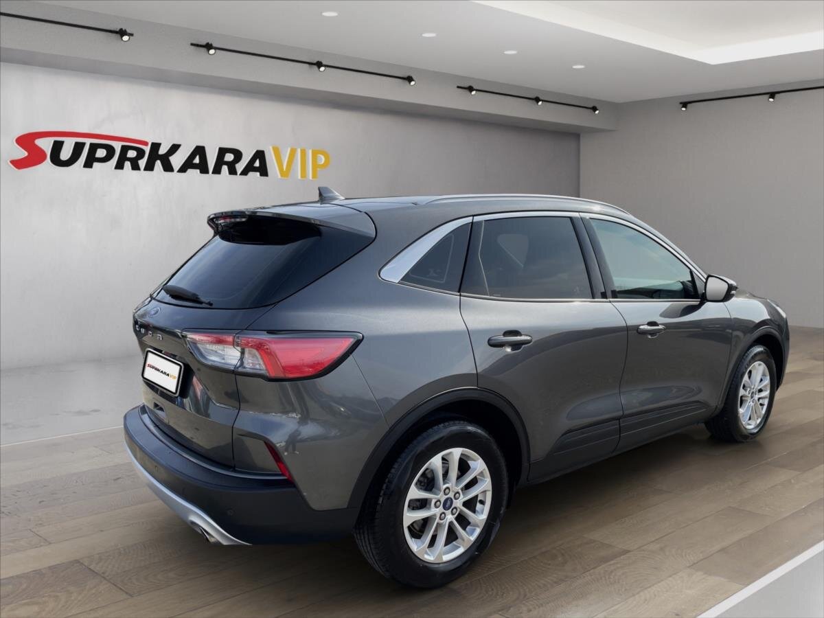 Ford Kuga SUV / Terénní 1,5 l 88 kw