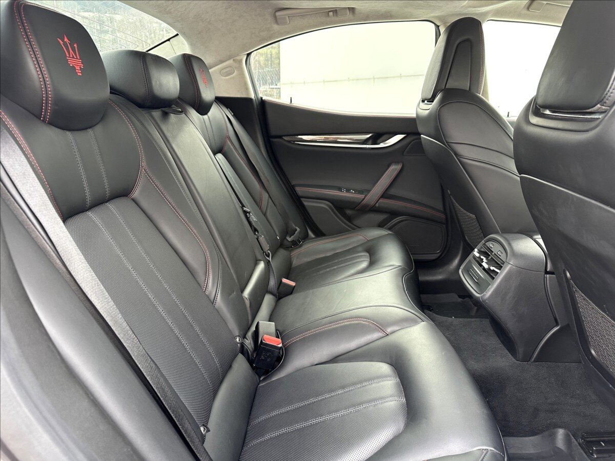 Maserati Ghibli Sedan 3,0 l 316 kw