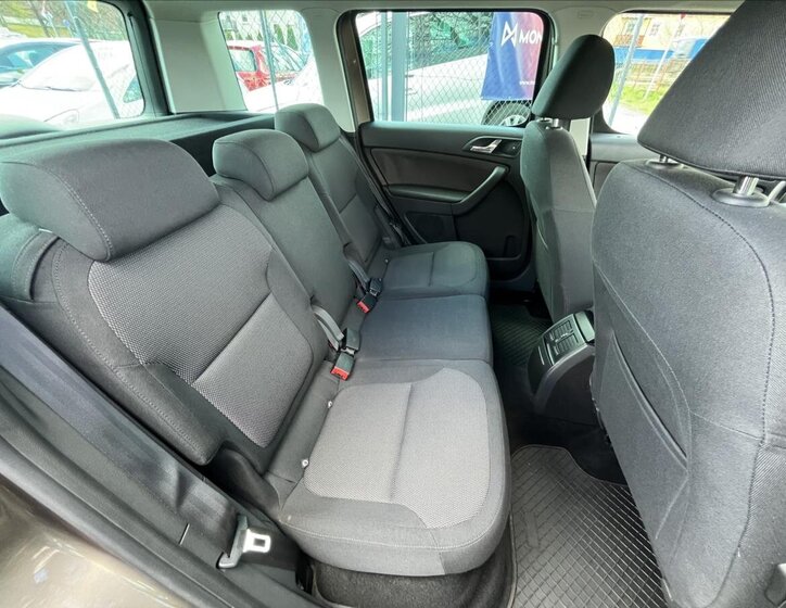 Škoda Yeti SUV / Terénní 1,2 l 77 kw