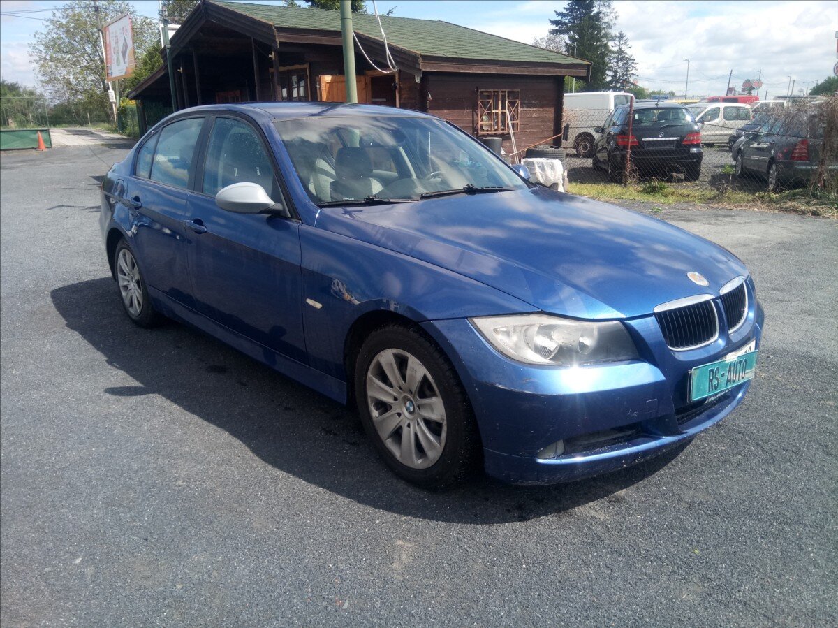 BMW Řada 3 Sedan / Limuzína 2,0 l 120 kw