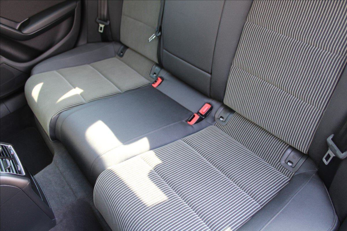 Audi A4 Sedan / Limuzína 1,8 l 118 kw