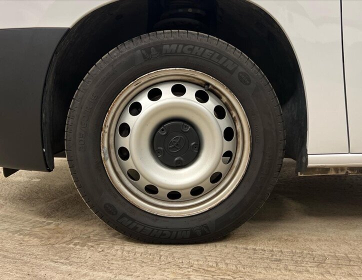 Toyota ProAce Skříň 1,5 l 75 kw