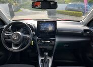 Toyota Yaris Cross 18