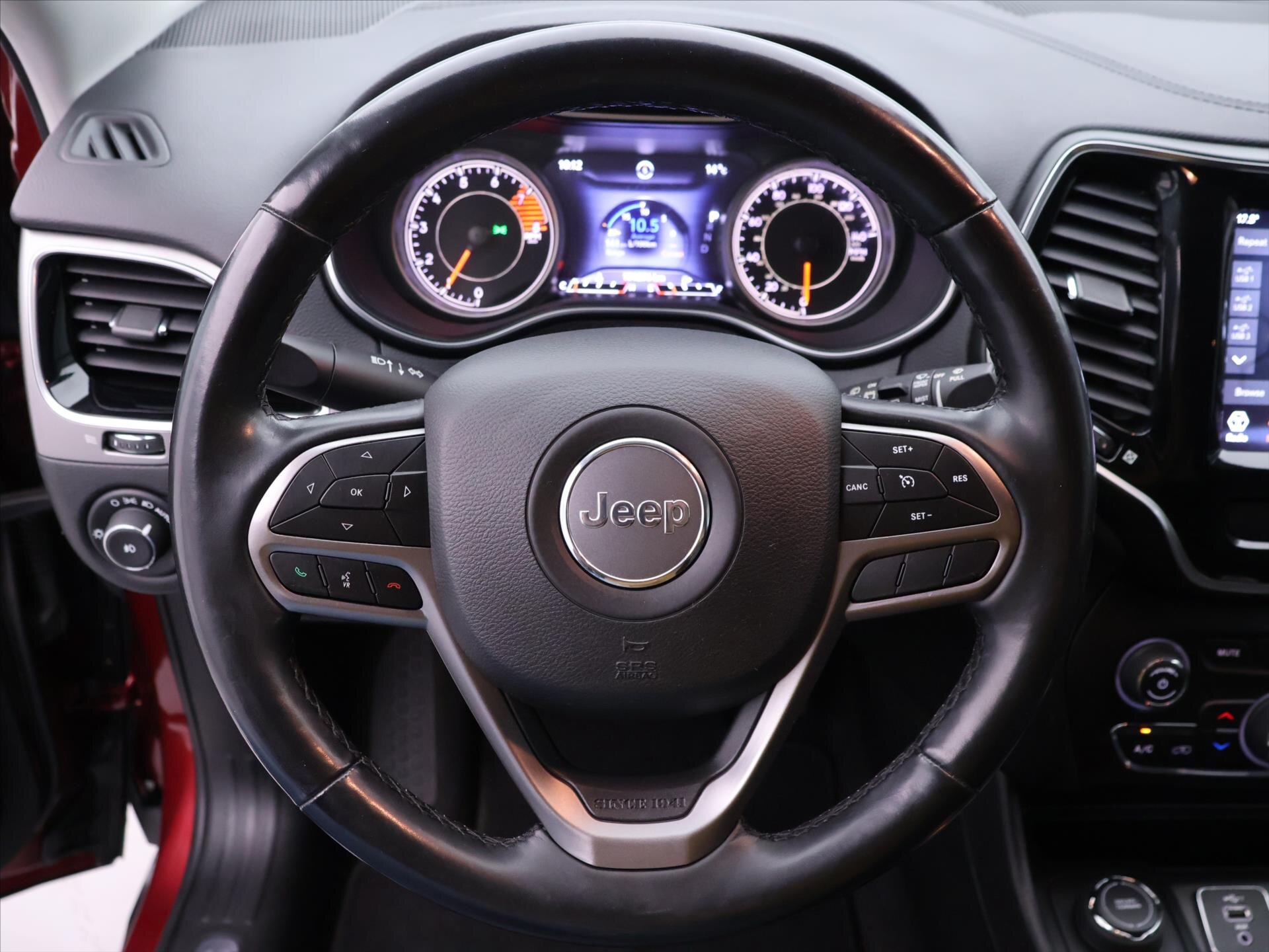 Jeep Cherokee SUV 3,2 l 200 kw