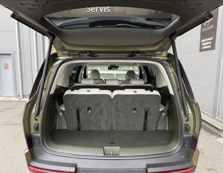 Hyundai Santa Fe SUV 1,6 l 187 kw