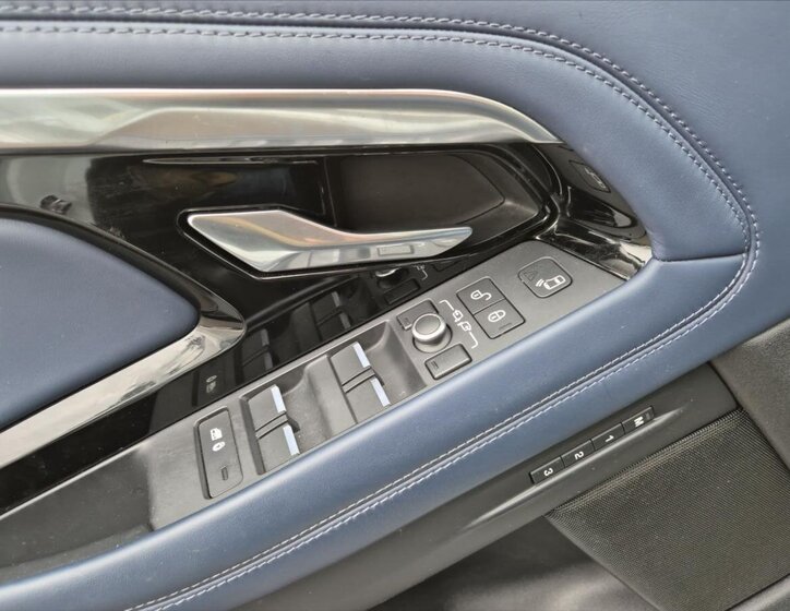 Land Rover Range Rover Evoque SUV / Terénní 2,0 l 221 kw