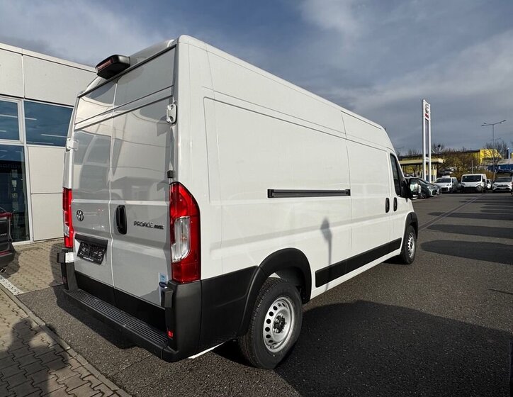 Toyota Proace Max 5
