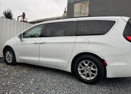 Chrysler Pacifica 19