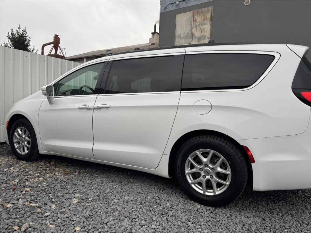 Chrysler Pacifica