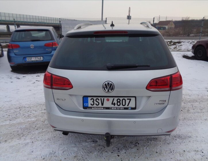 Volkswagen Golf Kombi 1,6 l 77 kw