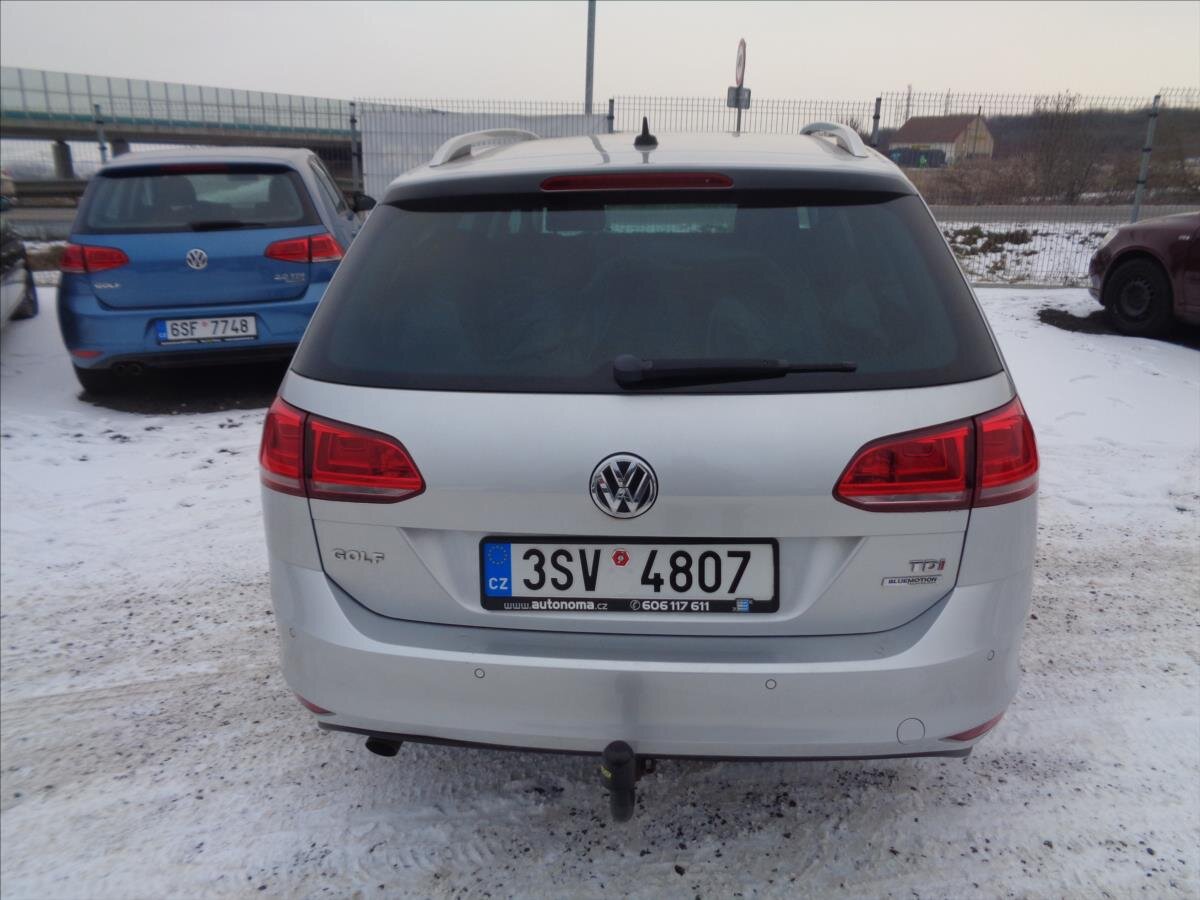 Volkswagen Golf Kombi 1,6 l 77 kw