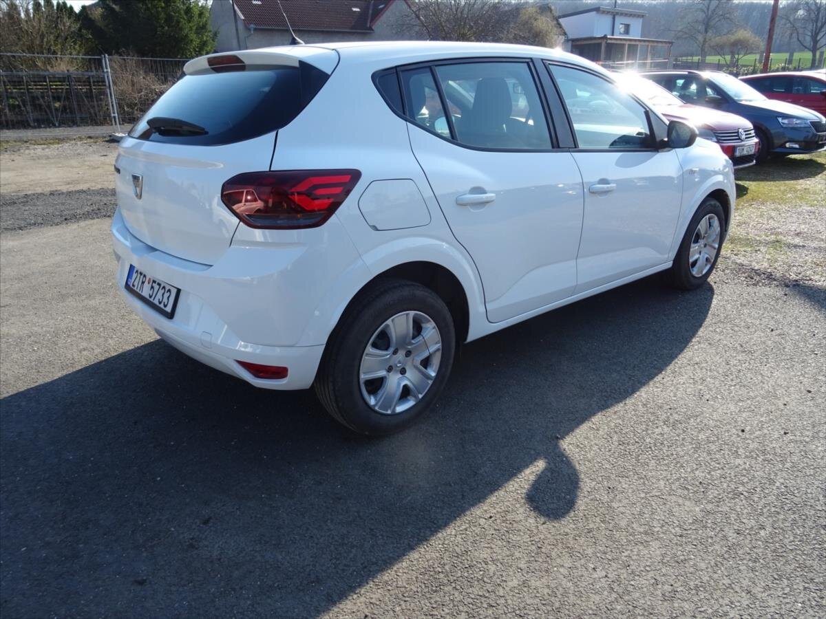 Dacia Sandero Hatchback 999,0 67 kw