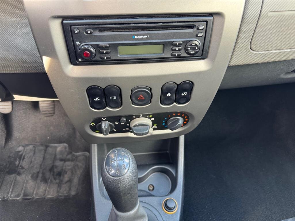 Dacia Sandero Hatchback 1,1 l 55 kw