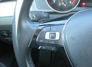 Volkswagen Passat Kombi 2,0 l 140 kw