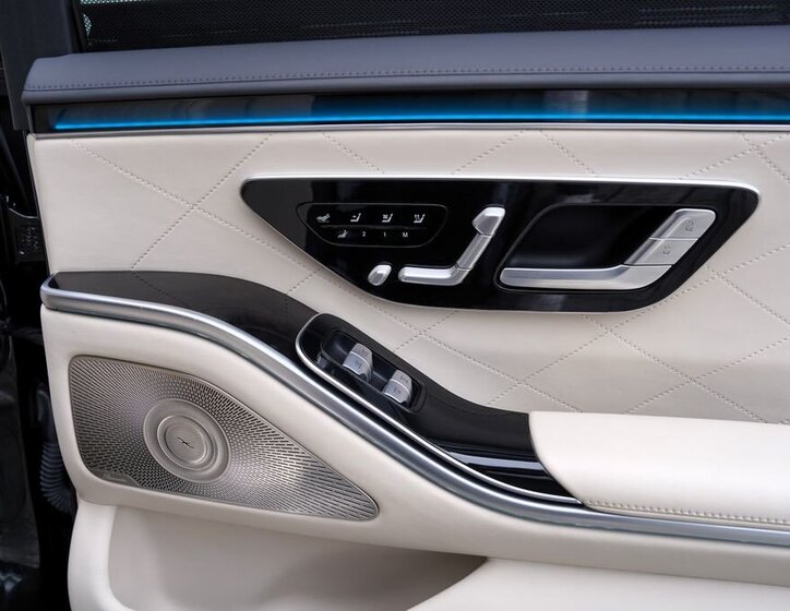 Mercedes-Benz Třídy S Sedan / Limuzína 3,0 l 320 kw