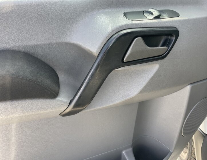 Volkswagen Crafter Skříň 2,0 l 120 kw