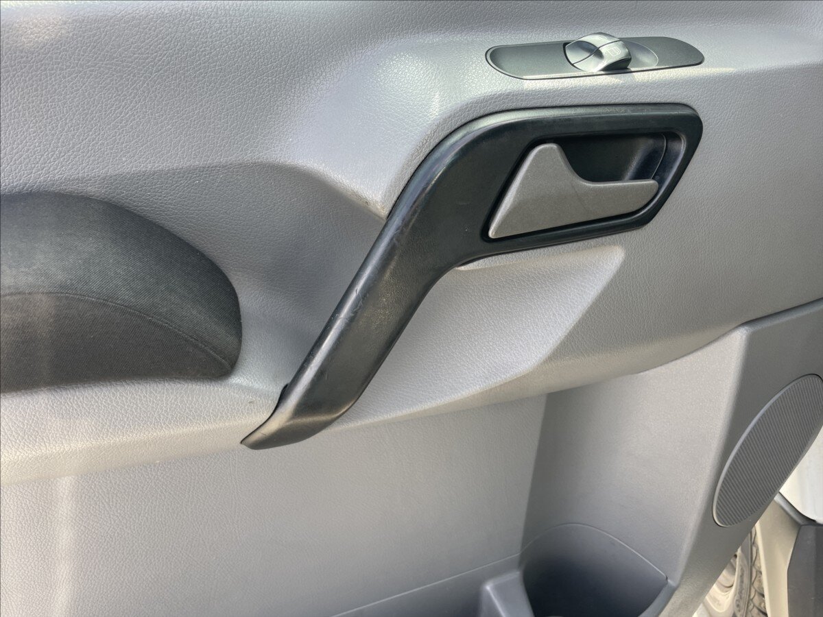 Volkswagen Crafter Skříň 2,0 l 120 kw