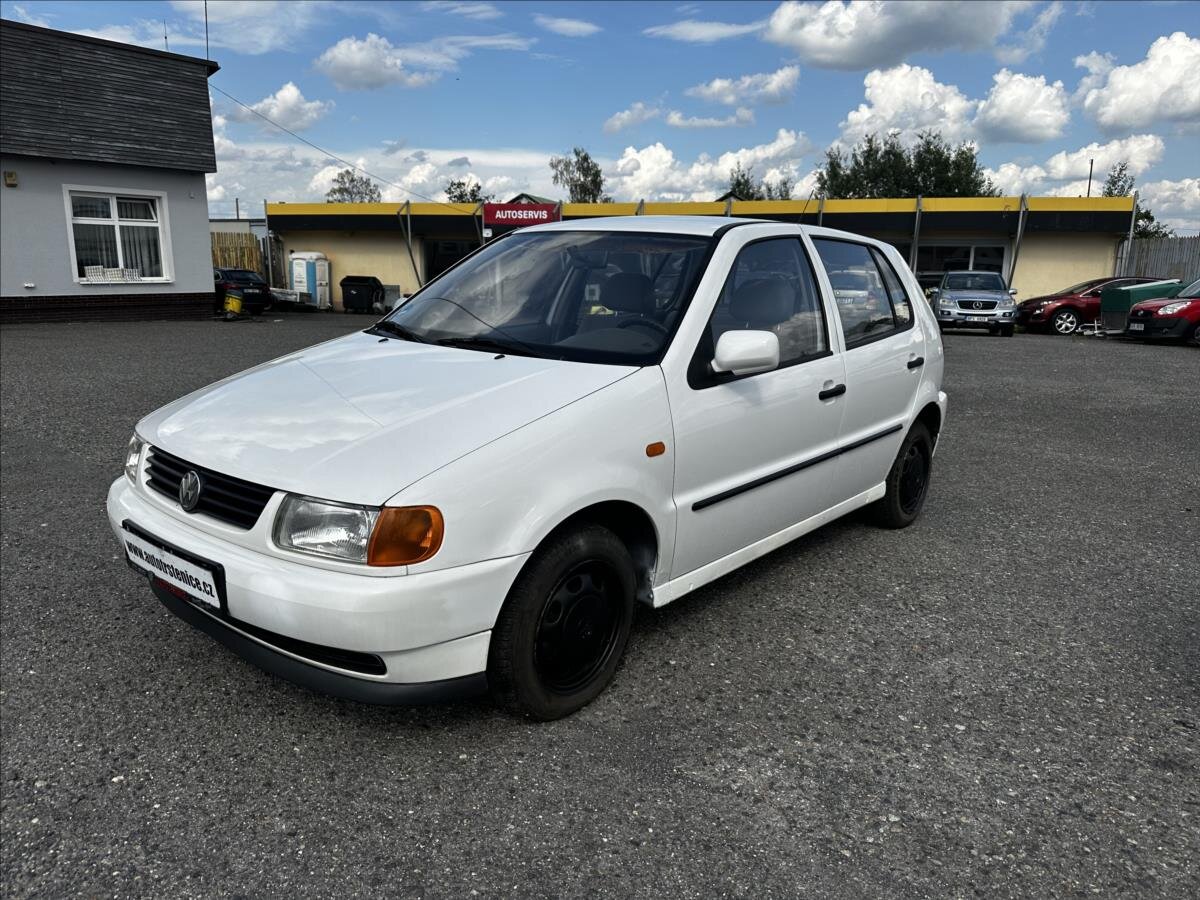 Volkswagen Polo Hatchback 1,0 l 33 kw