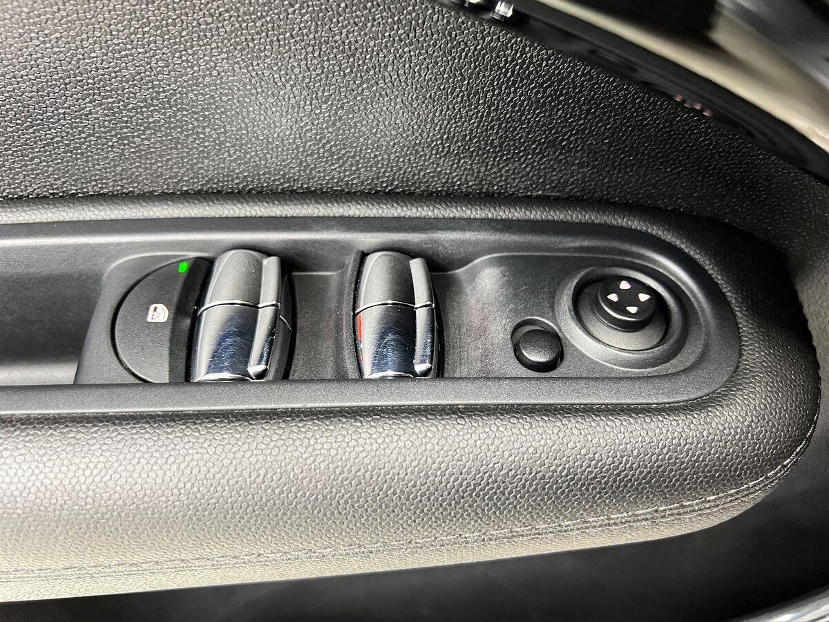 Mini Cooper S Hatchback 2,0 l 105 kw