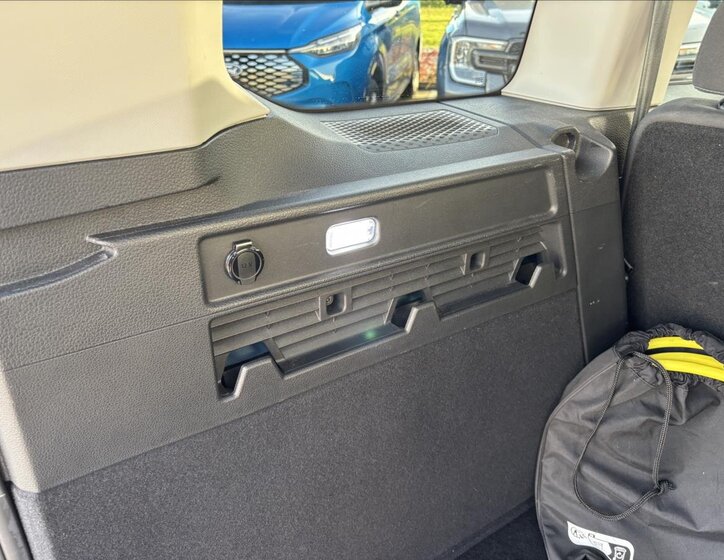 Ford Tourneo Connect MPV 1,5 l 110 kw