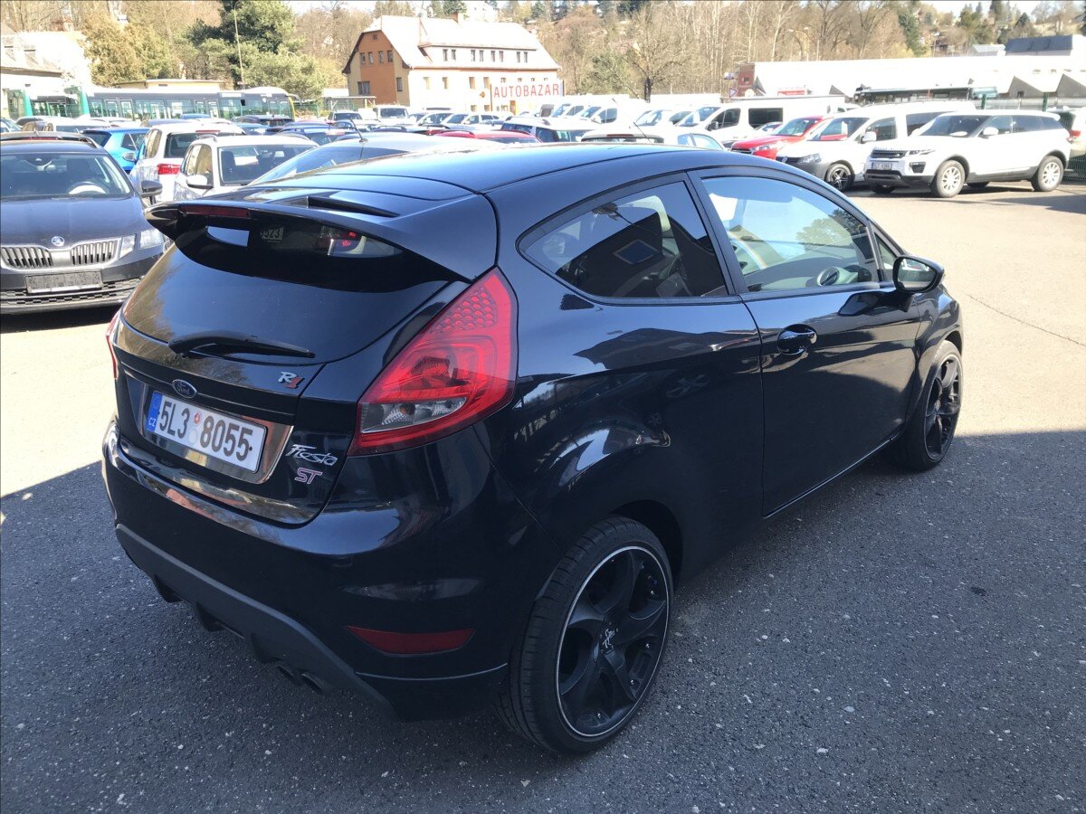 Ford Fiesta Hatchback 1,6 l 88 kw