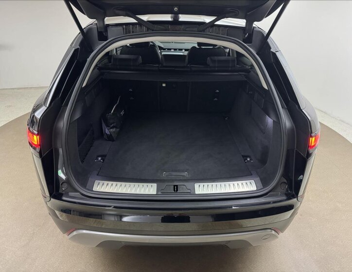 Land Rover Range Rover Velar SUV / Terénní 2,0 l 150 kw