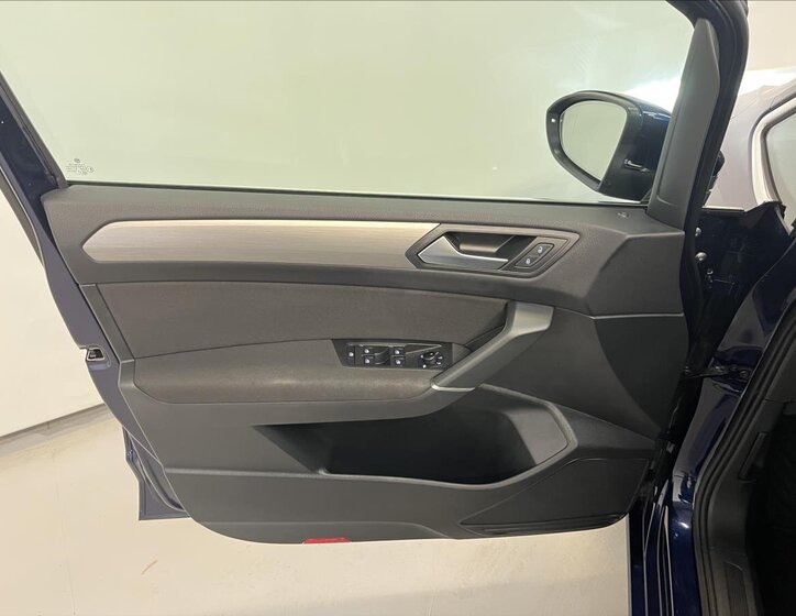 Volkswagen Touran 24