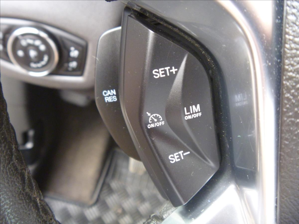 Ford Tourneo Connect MPV 1,5 l 88 kw