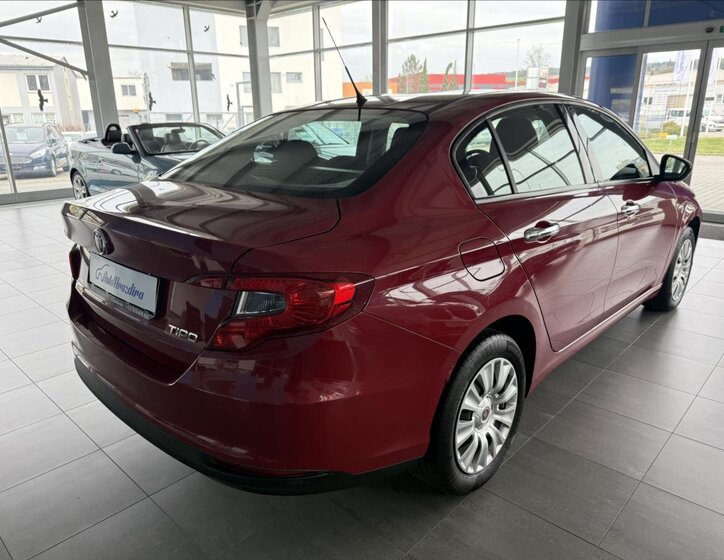 Fiat Tipo Sedan / Limuzína 1,4 l 70 kw