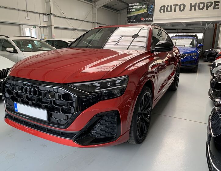 Audi Q8 3