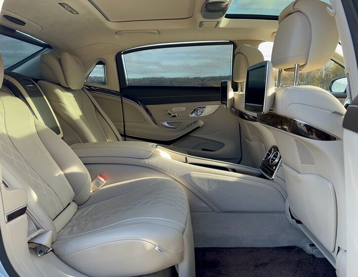 Mercedes-Benz Třídy S Sedan / Limuzína 6,0 l 390 kw