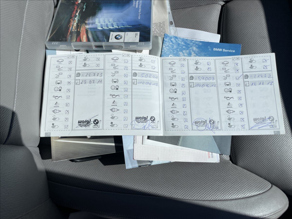 BMW Řada 5 Kombi 3,0 l 180 kw