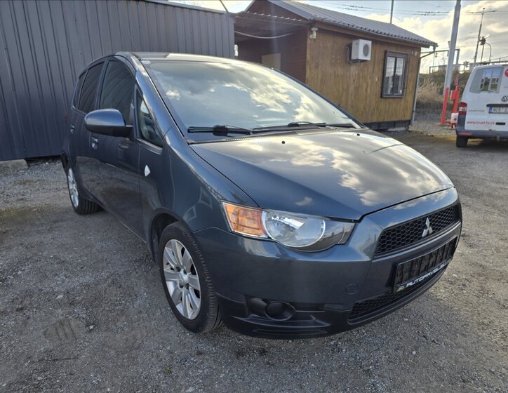 Mitsubishi Colt Hatchback 1,1 l 55 kw