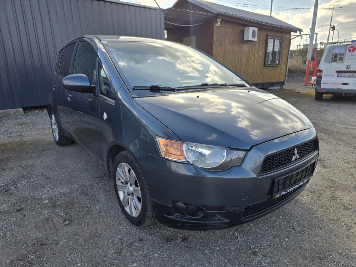 Mitsubishi Colt Hatchback 1,1 l 55 kw