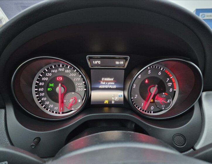 Mercedes-Benz GLA SUV 1,6 l 115 kw